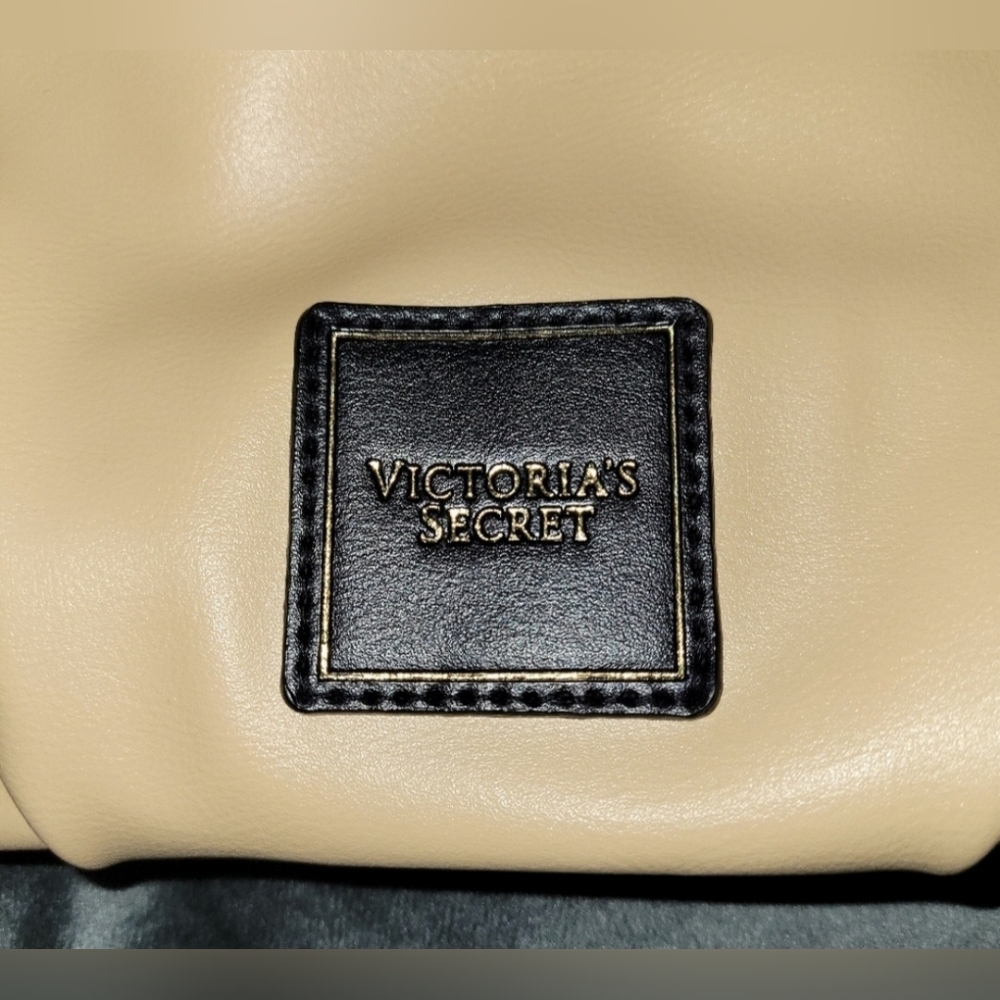 NWT Victorias Secret Cinch Top Tote Bare Faux Leather Bag Purse - Picture 5 of 11